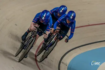 Il terzetto femminile azzurro con Matilde Cenci, Siria Trevisan e Miriam Vece ©Roberto Bettini/Sprint Cycling