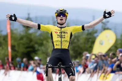 Thomas Gloag vince la terza tappa dello Czech Tour ©Sprint Cycling