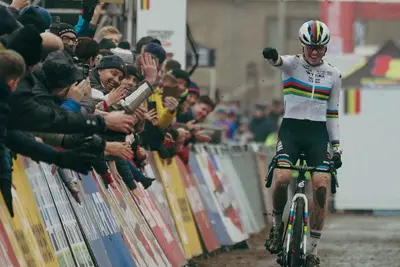 Fem van Empel vince a Gavere ©UCI Cyclocross