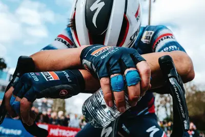 Andrea Raccagni Noviero all'arrivo della Parigi Roubaix 2025 ©Ashley & Jered Gruber per Paris-Roubaix
