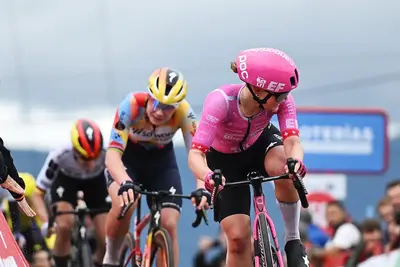 Noemi Ruegg vince la prima tappa della Vuelta Femenina 2026 ©Getty Images