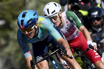 Christian Scaroni con Ludovico Crescioli nell'undicesima tappe del Giro d'Italia. ©sprintcycling