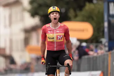 Fredrik Dversnes (Uno X - Mobility) ha vinto la quinta tappa della Tirreno-Adriatico 2025 (© RCS / La Presse)
