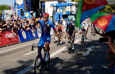 Jonathan Milan trionfa nella prima tappa del Deutschland Tour 2024 © Henning Angerer via X