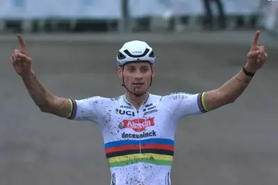 Mathieu van der Poel vince anche a Koksijde ©Cyclocross24-Eurosport