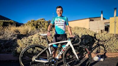 Domenico Pozzovivo con la maglia della sua nuova squadra © VF Group-Bardiani CSF-Faizanè
