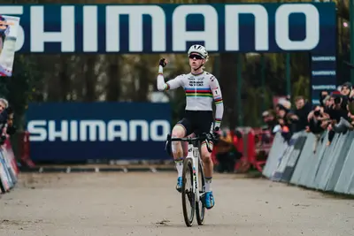 Undicesima vittoria in stagione per Fem van Empel allo Scheldecross di Anversa ©UCI Cyclocross