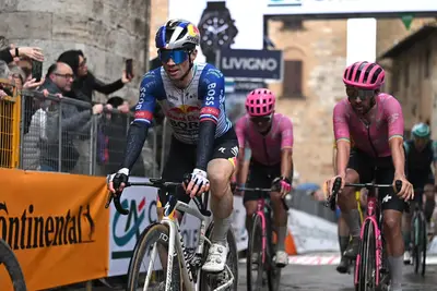 Primož Roglič durante la terza tappa della Tirreno Adriatico 2026 ©gettyimages