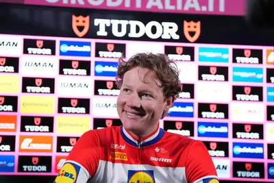 Daan Hoole © Giro d'Italia via X