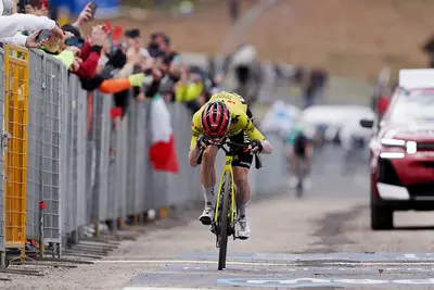Jonas Vingegaard vince la settima tappa del Giro d'Italia 2026 © Giro d'Italia / LaPresse via X