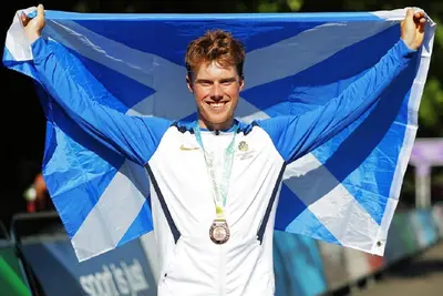 Finn Crockett con la medaglia di bronzo dei Giochi del Commonwealth 2022 © Finn Crockett/swpix