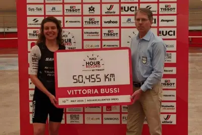 Vittoria Bussi con il suo suo nuovo primato dell'ora
