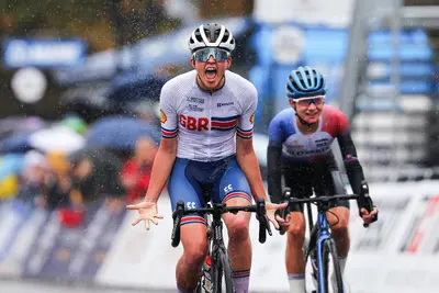 Doppietta mondiale per Cat Ferguson ©UCI Cycling