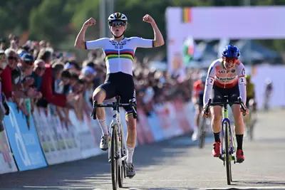 Fem van Empel vince ancora a Benidorm ©Team Visma Lease a Bike Women