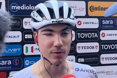 Juan Ayuso alla partenza della 18esima tappa del Giro d'Italia©Michele Pelacci via X