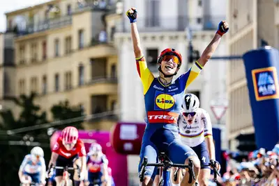 Elisa Balsamo vince a Losanna su Lotte Kopecky © Tour de Romandie - Keystone-Jean-Christophe Bott