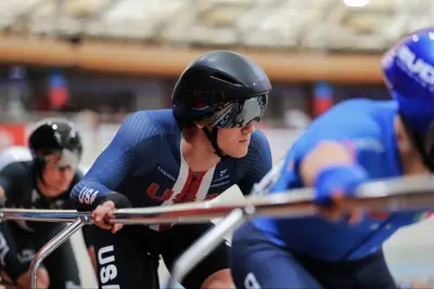 Juan David Sierra con Ashlin Barry durante le prove dell'Omnium ai Mondiali su pista 2025 ©UCI Track Cycling via X