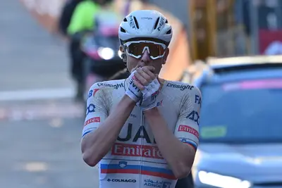 Tadej Pogačar sarà per la prima volta al via del Giro d'Italia in questa edizione © Twitter Strade Bianche