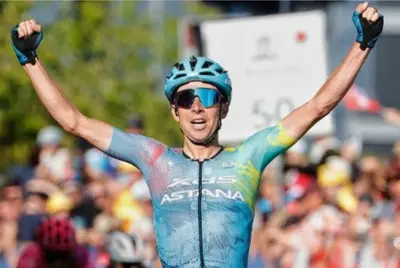 Lorenzo Fortunato vince la seconda tappa del Giro di Romandia 2025 (@xds_astana_team, via Instagram)