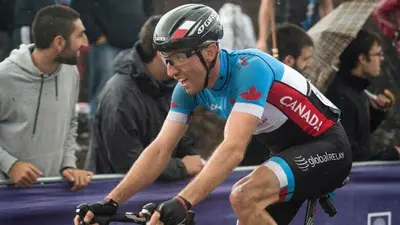 Michael Woods, qui con la maglia della Nazionale del Canada © Twitter Cycling Canada