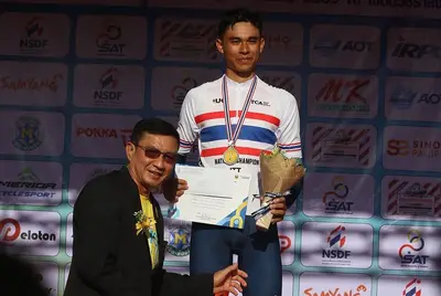 Athit Poulard festeggia il titolo nazionale a cronometro © Thailand Cycling Association