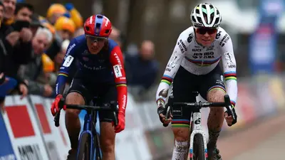 Fem van Empel batte Lucinda Brand allo sprint e vince ancora © X2O Trofee