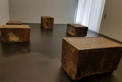 Olivstone di Joseph Beuys © Exibart.com