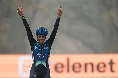 Lucinda Brand vince l'Aardbeiencross ©Superprestige CX
