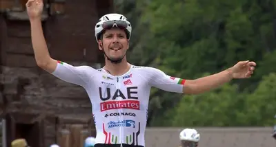 João Almeida sul traguardo del Tour de Suisse  via X