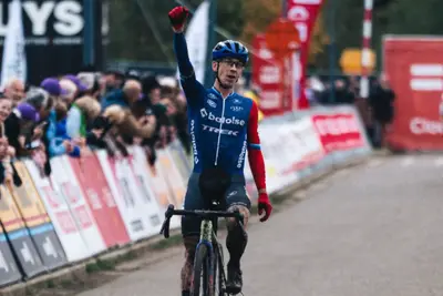 Lars van der Haar ©Baloise Glowi Lions