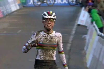 Fem van Empel apre il 2024 vincendo a Baal ©Cyclocross24-Eurosport