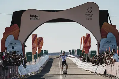 Jan Christen vince l'ultima tappa e la generale dell'AlUla Tour 2026 © Saudi Arabia Ministry of Sport via X