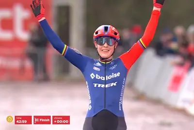 Trionfo di Lucinda Brand nello Zilvermercross di Mol ©Cyclocross24-Eurosport