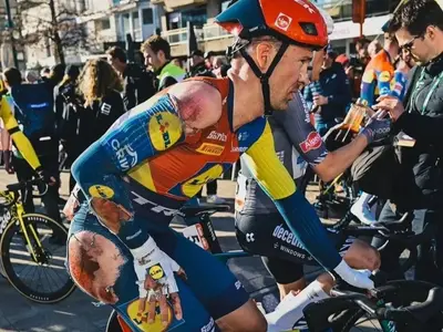 Edward Theuns all'arrivo della Brugge-De Panne