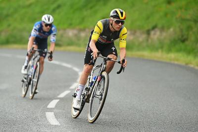 Remco Evenepoel, coinvolto nella caduta della quinta tappa del Giro del Delfinato © Twitter Soudal Quick-Step