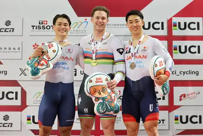 Harrie Lavreysen sul podio della seconda prova di Coppa del Mondo 2026 a Hong Kong © SWpix / A. Whitehead