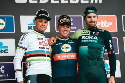 Il podio della Gand - Wevelgem 2024 © gent-wevelgem.be