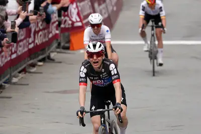 Elise Chabbey vince la Strade Bianche ©RCS Sport