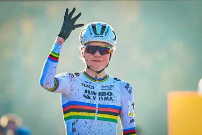 Nove su nove nel ciclocross per Fem van Empel, vincente anche a Boom ©Team Jumbo-Visma Women