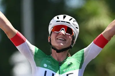 Elisa Longo Borghini va in testa al Tour de Suisse ©UCI WWT