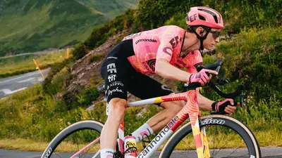 Neilson Powless sulle strade del Tour de France 2024 © EF Education-EasyPost