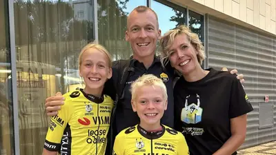 La famiglia Gesink: Anne e Bram indossano la divisa Visma-Lease A Bike