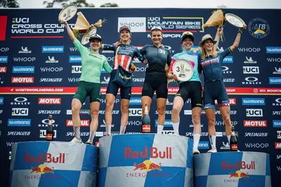 Il podio dell'XCO femminile © UCI MTB