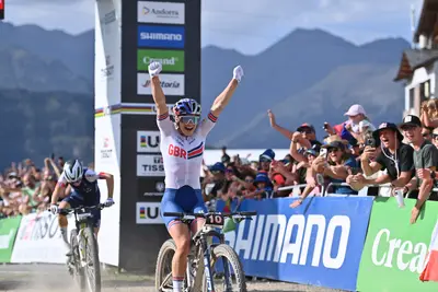 Evie Richards vince il mondiale XCC ©UCI MTB
