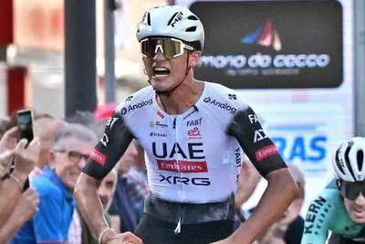 Isaac Del Toro vince il Trofeo Matteotti 2025