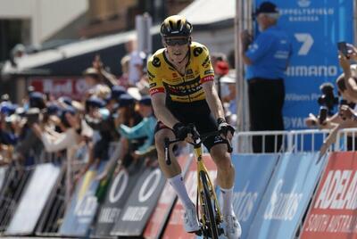Rohan Dennis vittorioso al Tour Down Under 2023 © Jumbo-Visma Twitter