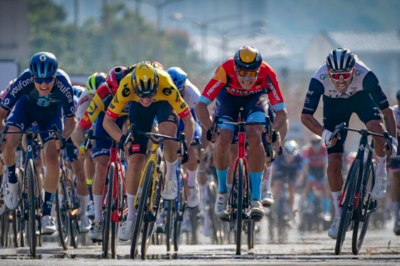 Juan Sebastián Molano ha la meglio su Kooij, Lund Andresen e Milan al Tour of Guangxi ©Team dsm-firmenich