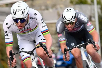 Tadej Pogačar e Mathieu van der Poel ©RodriSabato via X