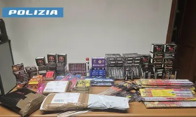 Grottaglie: vendeva fuochi d’artificio online, 50enne denunciato
