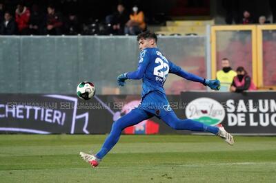 Dalmasso, portiere del Foggia, nella foto Emmanuele Mastrodonato